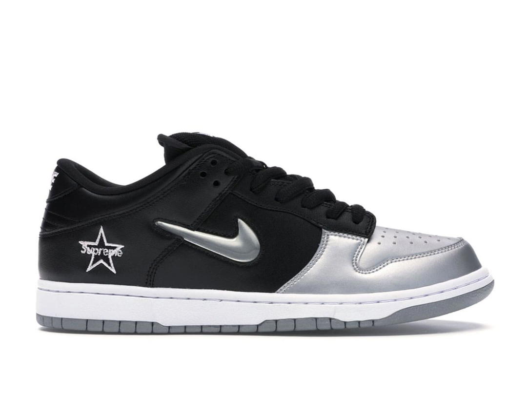 Nike Nike SB Dunk Low Supreme Jewel Swoosh Silver