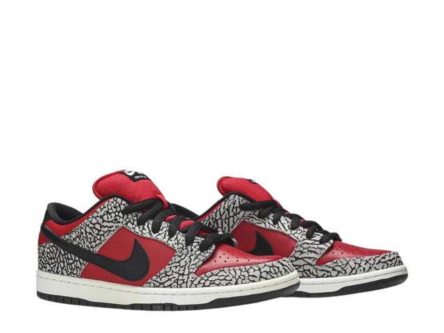 Nike Nike SB Dunk Low Supreme Red Cement (2012) - view 3