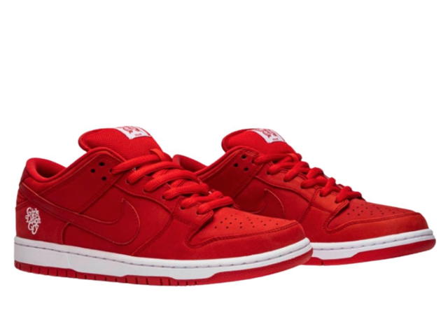 Nike Nike SB Dunk Low Verdy Girls Don't Cry - view 3
