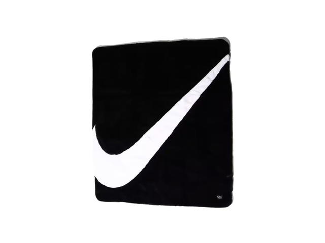Nike Nike Sportswear Faux Fur Blanket Black White - view 1