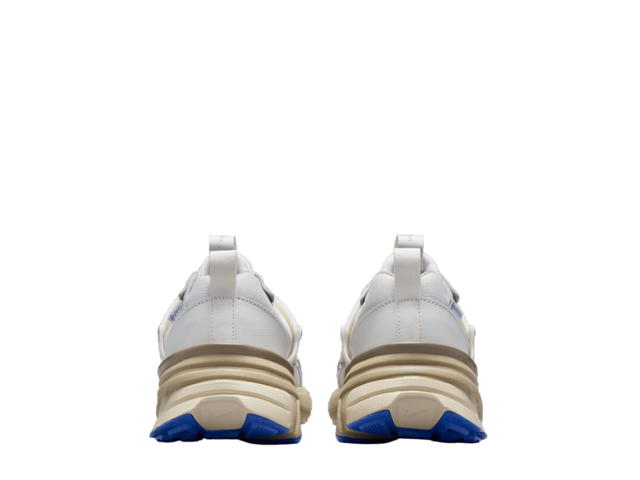 Nike Nike V2K Run Gore-Tex Light Bone (Women's) - view 5