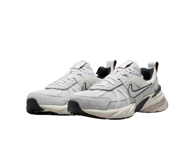 Nike Nike V2K Run Pure Platinum Chrome (Women's) - view 3