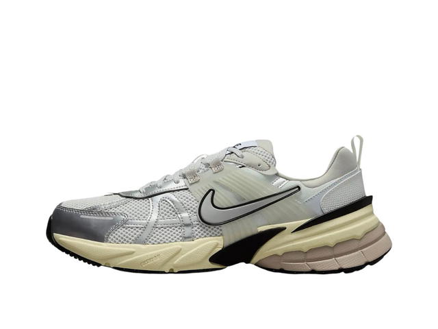 Nike Nike V2K Run Summit White Metallic Silver - view 2