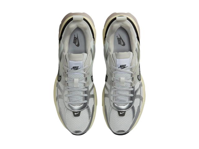 Nike Nike V2K Run Summit White Metallic Silver - view 5