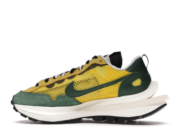 Nike Nike Vaporwaffle sacai Tour Yellow Stadium Green - view 2