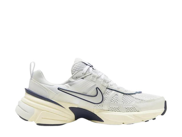 Nike Nike V2K Run White Midnight Navy (Women's) - view 1