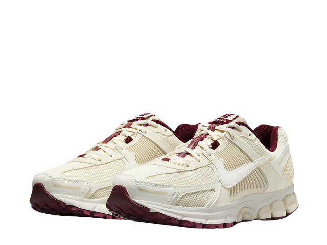 Nike Nike Air Zoom Vomero 5 Valentine's Day (W) - view 3
