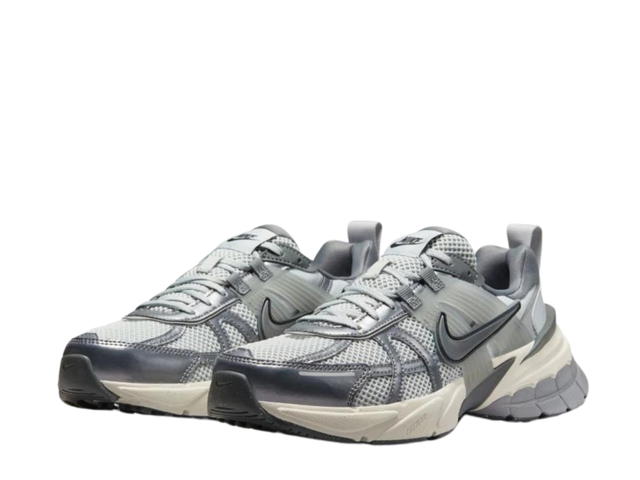 Nike Nike V2K Run Pure Platinum Wolf Grey (Women's) - view 3