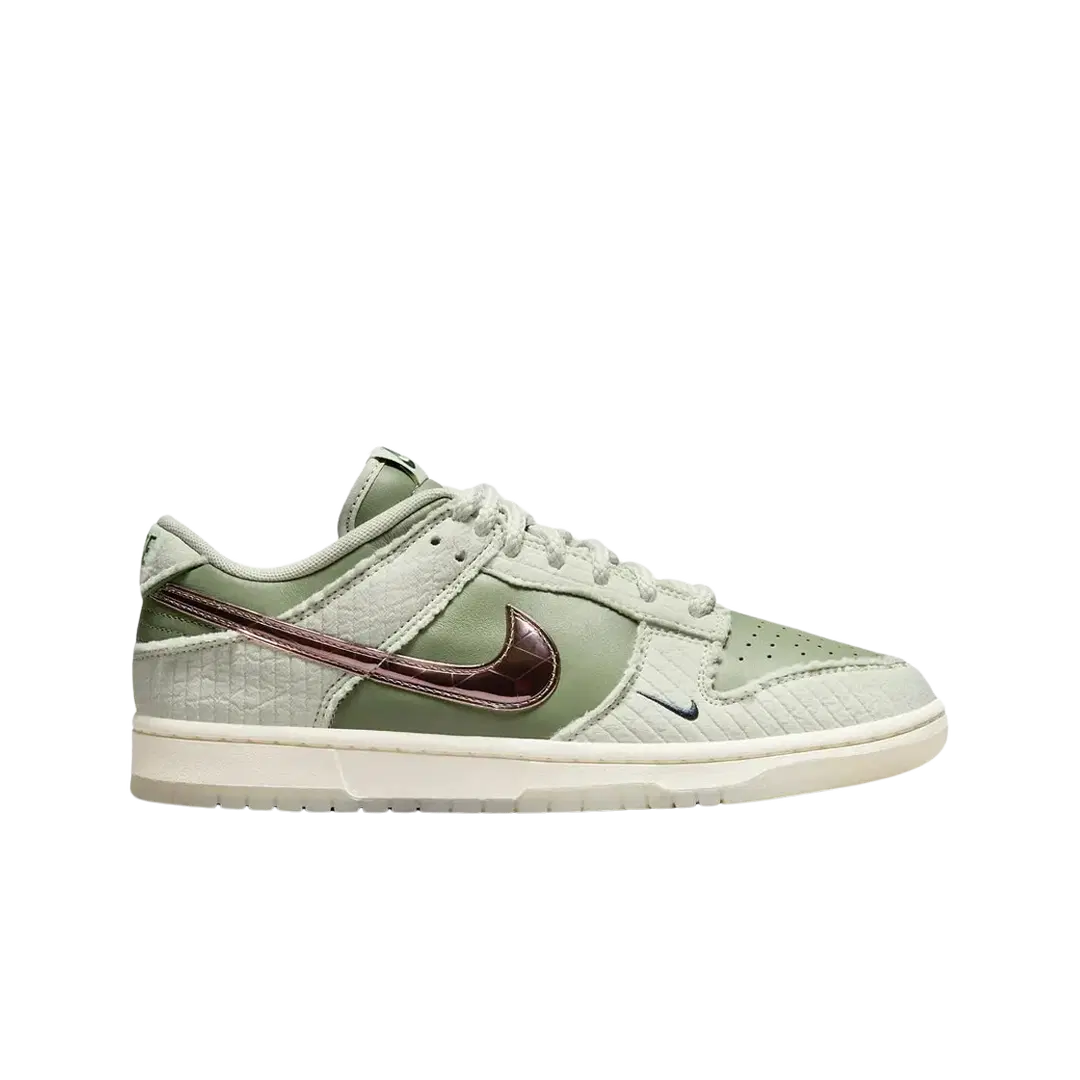 Nike Nike Dunk Low Retro PRM Kyler Murray Be 1 of One