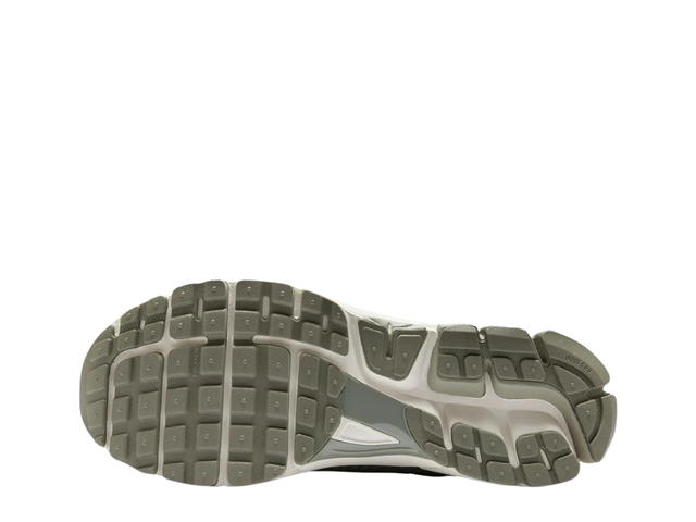 Nike Nike Zoom Vomero 5 Dark Stucco - view 4