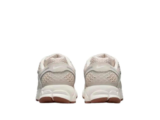 Nike Nike Zoom Vomero 5 Light Orewood Brown (W) - view 5