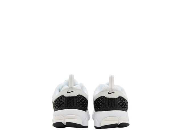 Nike Nike Zoom Vomero 5 Metallic Platinum Black (GS) - view 4
