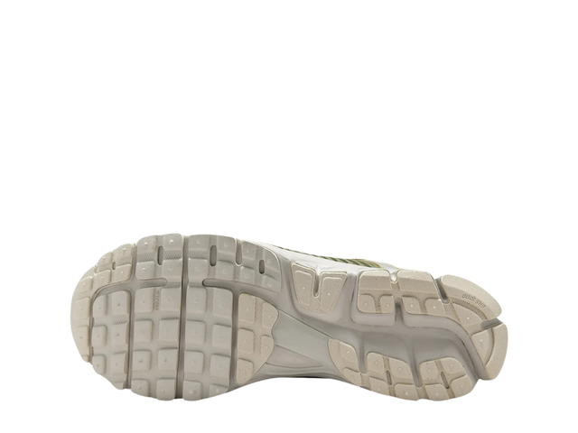 Nike Nike Zoom Vomero 5 Neutral Olive - view 6