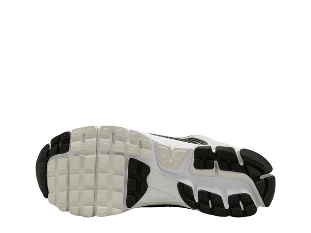 Nike Nike Zoom Vomero 5 White Black - view 4