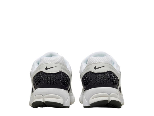 Nike Nike Zoom Vomero 5 White Black - view 6