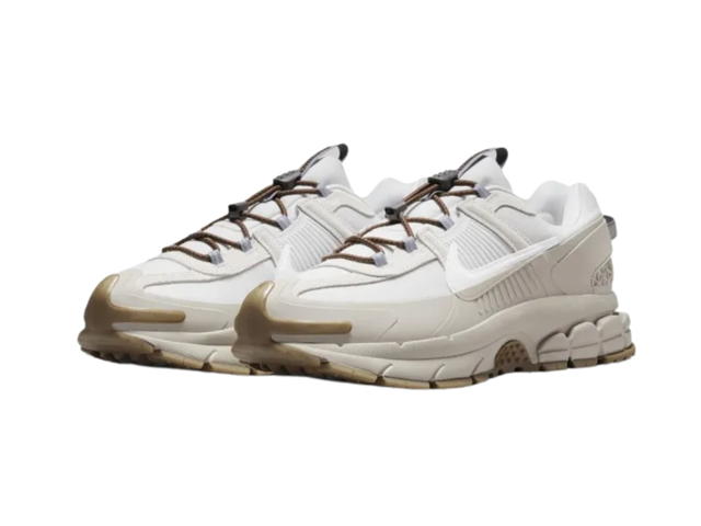 Nike Nike ZOOM VOMERO ROAM Running Shoes Unisex Low-Top Ecru - view 3