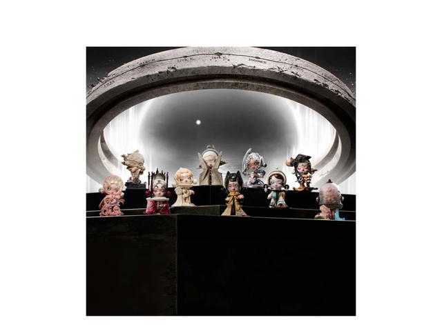 Pop Mart (เช็คการ์ด) Pop Mart Beyond Light Trace Skullpanda Where Time Dwells Series Figures - view 3