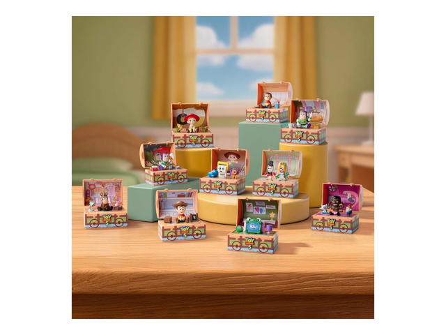 Pop Mart (เช็คการ์ด) Pop Mart Karen and Forky's Wedding Disney/Pixar Toy Story 5 Series Figures - view 3