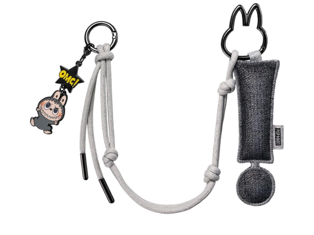 Pop Mart (เช็คการ์ด) Pop Mart Labubu ! (Secret Edition) The Monsters Pin For Love Series- Letter Pendant Blind Box (N-Z)