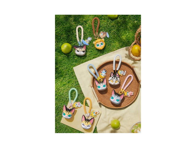 Pop Mart (เช็คการ์ด) Pop Mart Sneak A Bite Baby Molly & Baby Tabby Series-Pinch Pendant Blind Box Multicolor - view 3