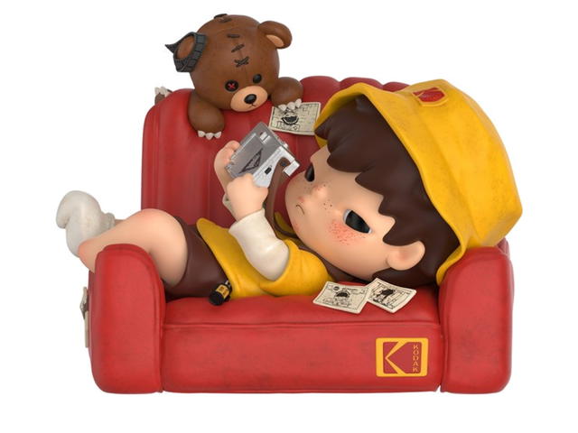 Pop Mart Pop Mart Hirono x Kodak Click Figure - view 1