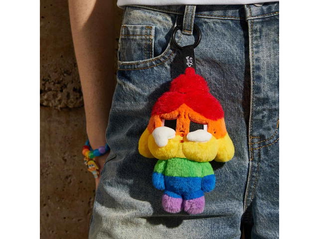 Pop Mart Pop Mart CRYBABY CHEER UP, BABY! SERIES Plush Doll Pendant - view 2