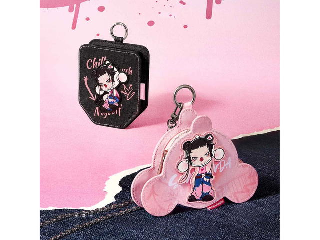 Pop Mart Pop Mart Skullpanda Cheers To Myself Series-Mini Bag Denim Color - view 2