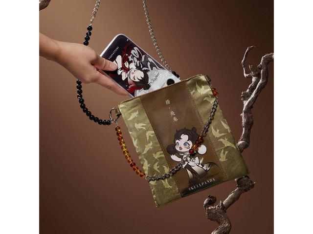 Pop Mart Pop Mart Skullpanda The Ink Plum Blossom Series-Bead String Mini Bag - view 2
