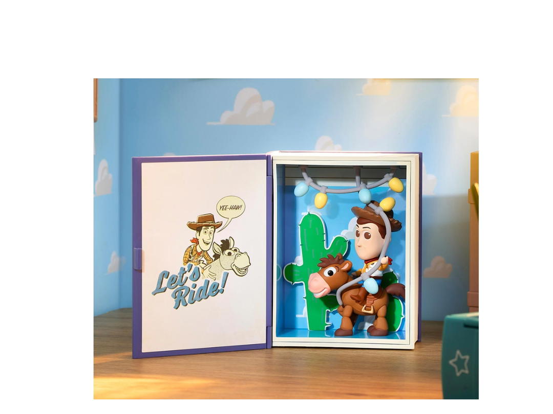 Pop Mart (เช็คการ์ด) Pop Mart Woody And Bullseye (Toy Story: Andy's Room Series Scene Sets) Secret Edition