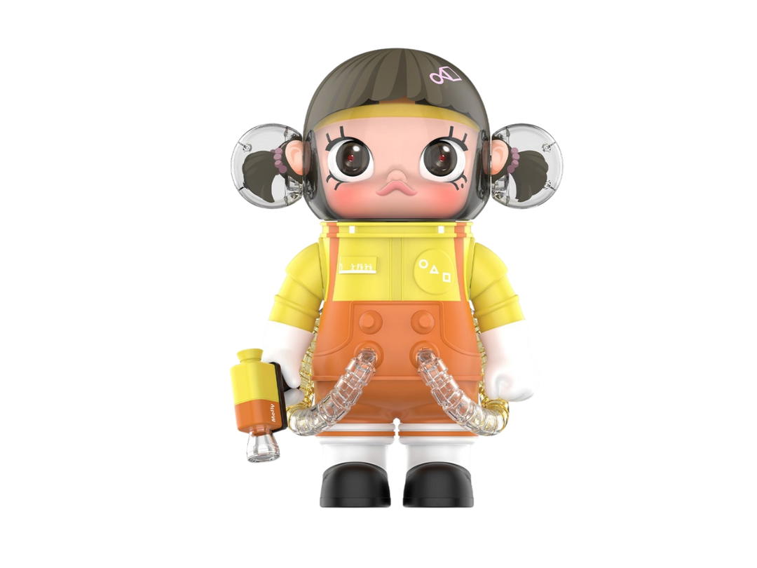 Pop Mart (เช็คการ์ด) Pop Mart Young-Hee ( Mega Space Molly Squid Game  400+100 )