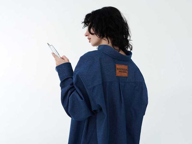 RUNONSUN RUNONSUN LONG-SLEEVED SHIRT IN DENIM (BU) - view 5