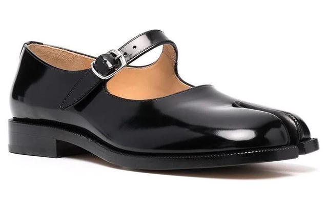 Maison Margiela Maison Margiela Tabi Mary Jane - Black - view 2