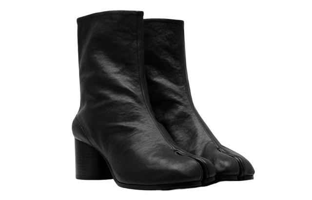Maison Margiela Maison Margiela Tabi Toe Block Heeled Ankle Boots - Black - view 4