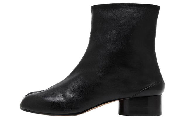 Maison Margiela Maison Margiela Tabi Vintage Leather Ankle Boots - Black - view 1
