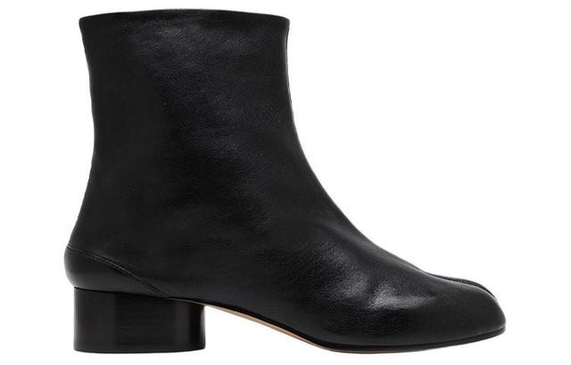 Maison Margiela Maison Margiela Tabi Vintage Leather Ankle Boots - Black - view 2