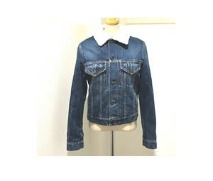 Buy SAINT LAURENT PARIS Logo Monogram Maxi Patch Bore Jacket 483202 YZ883 at Sasom – Authentic and Ready to Ship