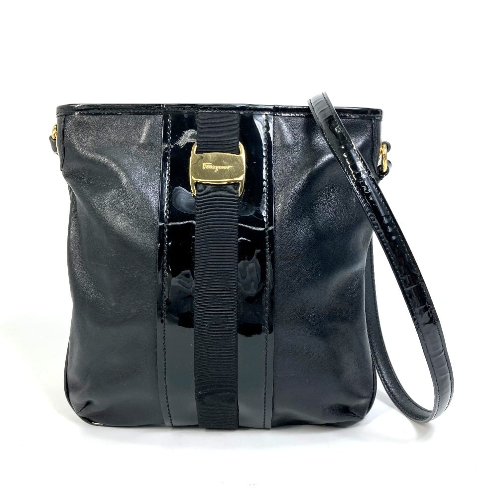 Ferragamo Salvatore Ferragamo EE-21-E196 Vala Patent/Crossbody Flat bag Shoulder Bag