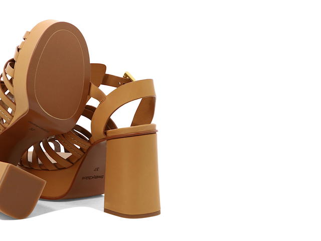 Chloé Chloé Sierra Sandalsbrown Pelle Di Vitello 50 Cuoio 50 Gomma (Women's) - view 5