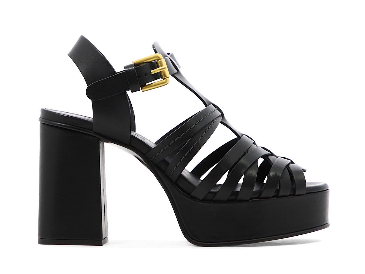 Buy Chloé Sierra Sandalsblack Pelle Di Vitello 50 Cuoio 50 Gomma (Women's) at Sasom – Authentic and Ready to Ship