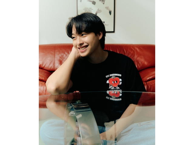 SK SNEAKER SK SNEAKER Missing Happiness Black Tee - view 3