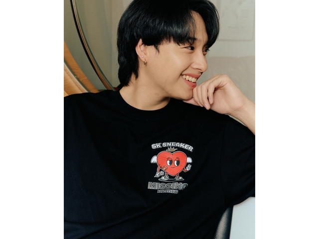 SK SNEAKER SK SNEAKER Missing Happiness Black Tee - view 5