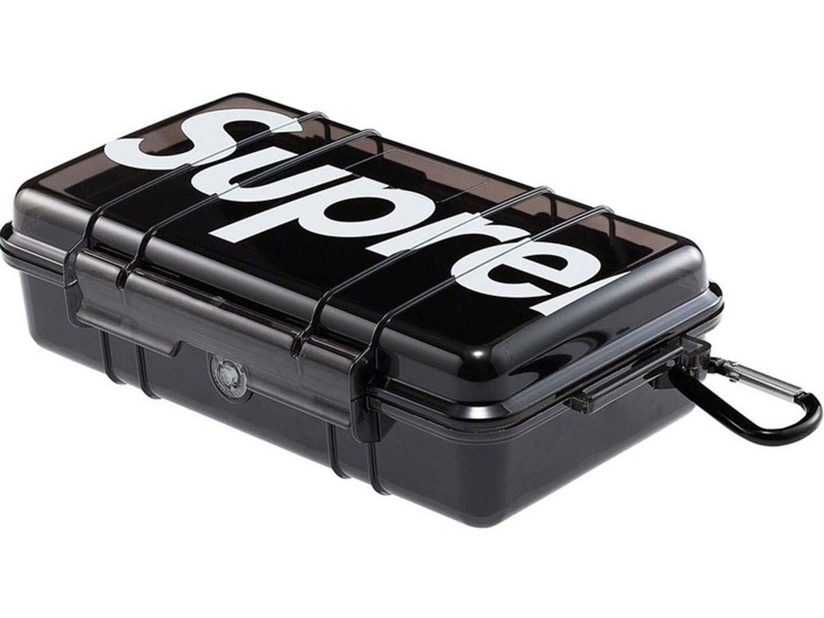 Supreme Supreme Pelican 1060 Case Smoke