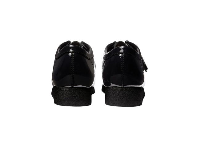 Supreme Clarks x Supreme Wallabee Patent Leather Pack Black (SS24) - view 3