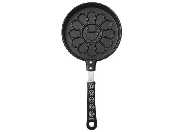 Takashi Murakami Takashi Murakami x Smart Magazine Flower Pancake Maker - view 1