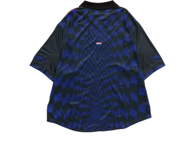Travis Scott Travis Scott CJ X Nike Croatia Total 90 Retro Jersey Black Red Navy - view 2
