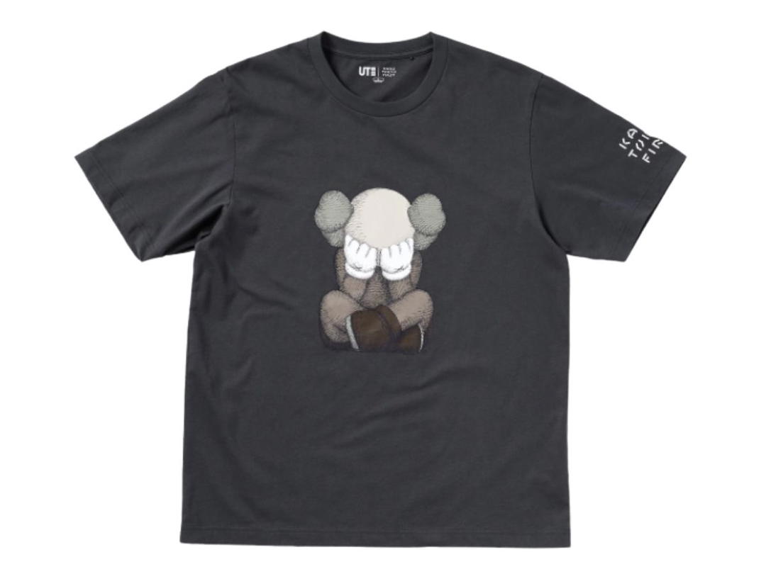 Uniqlo KAWS x Uniqlo Tokyo First Mori Arts Gallery Exclusive Tee (Japanese Sizing) Dark Grey