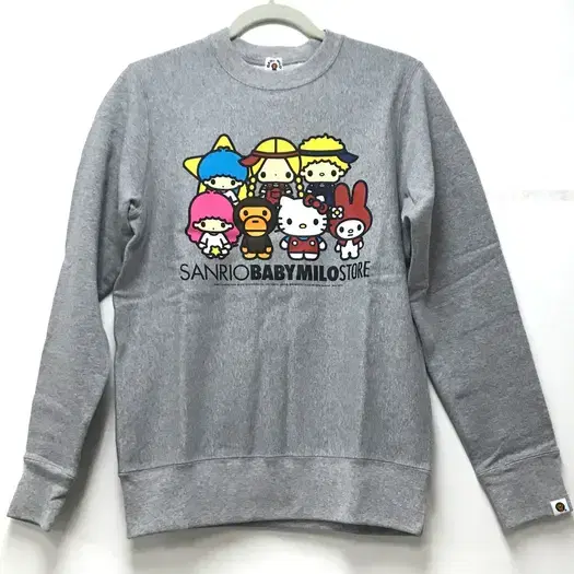 Buy UNUSED A BATHING APE BAPE Mylo x Sanrio Characters Crew neck sweatshirt trainer at Sasom – Authentic and Ready to Ship