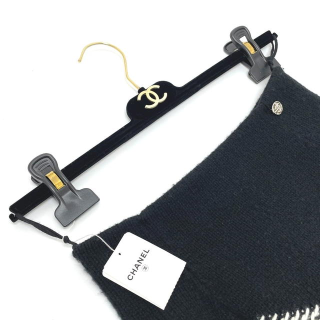 Chanel UNUSED CHANEL 16K Side Zipper Skirt Black/White Size34 - view 3