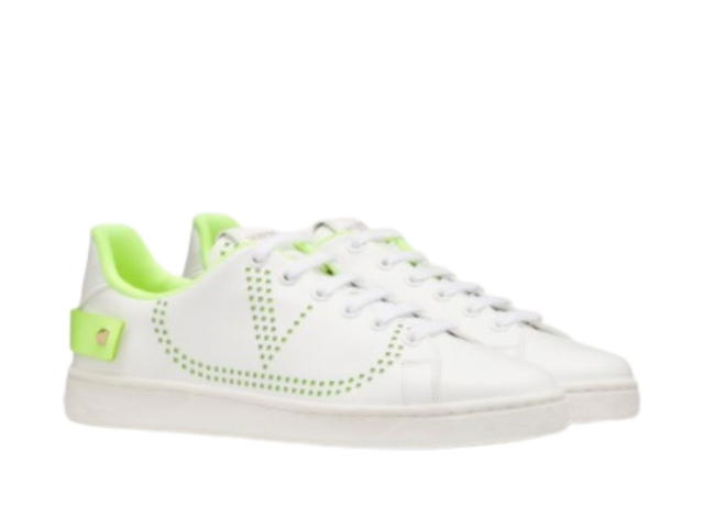 Valentino Valentino Garavani Backnet Sneaker In Calfskin With V Logo White-Lime - view 2