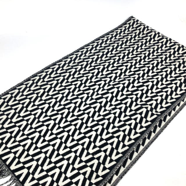 Valentino VALENTINO Logo Fringe Bicolor Scarf Cashmere Black/WhiteBased - view 5
